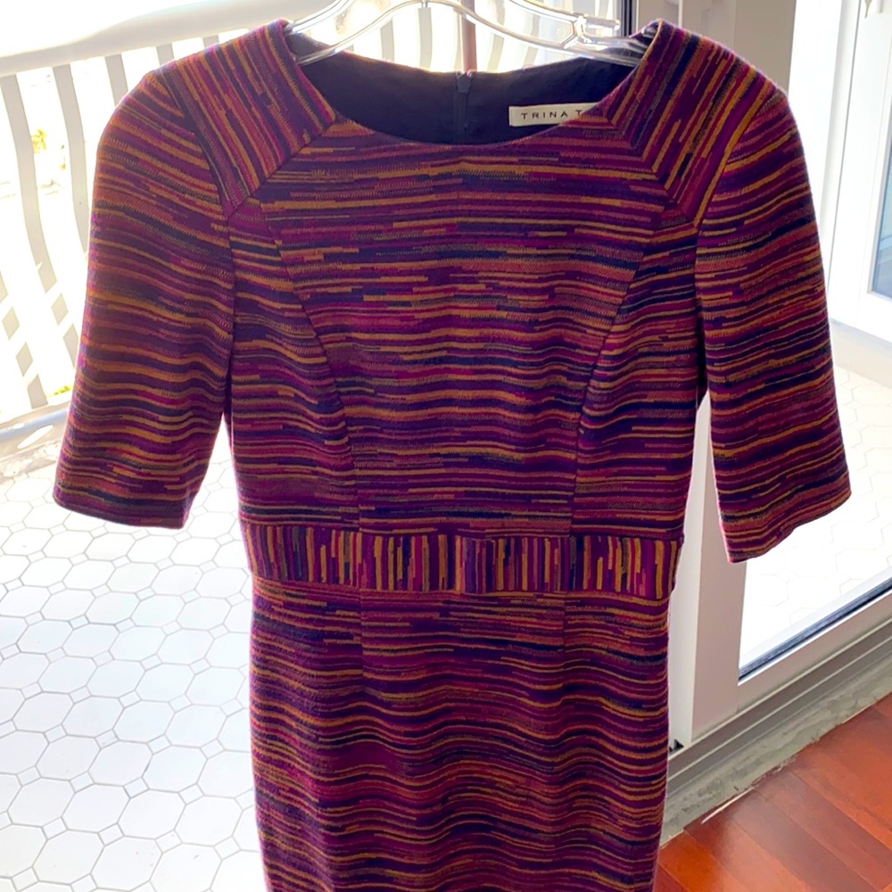 Trina Turk dress size 2 purple blue beige stripe